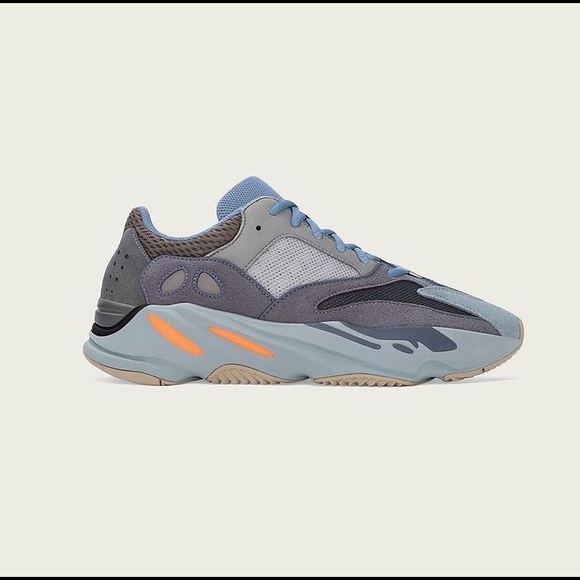 Yeezy Boost 700 Carbon Blue